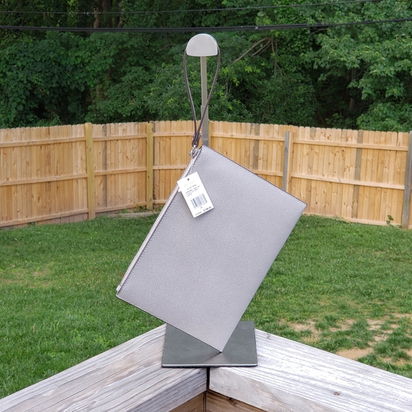 ⚠️LAST 1⚠️ Michael Kors Jet Set XL Clutch Wristlet - Picture 2 of 5